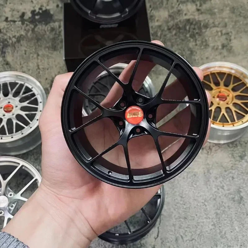 Miniature Roue Racing Golden Apex – Edition BBS/Rays