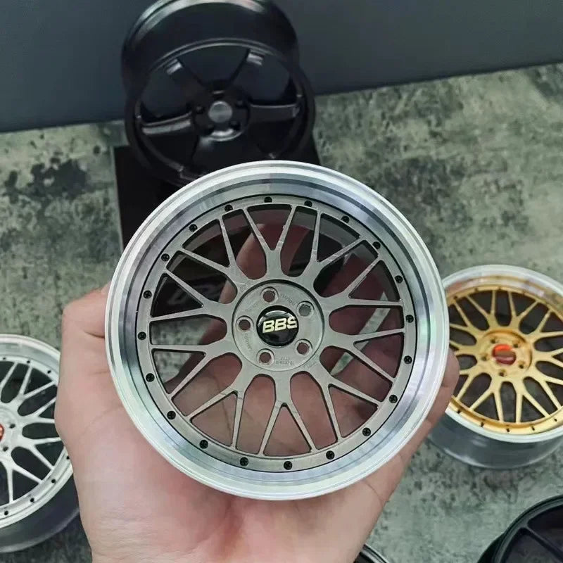Miniature Roue Racing Golden Apex – Edition BBS/Rays