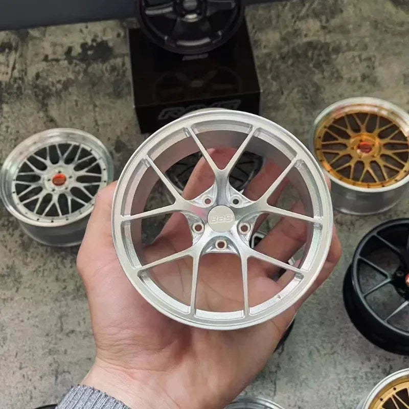 Miniature Roue Racing Golden Apex – Edition BBS/Rays